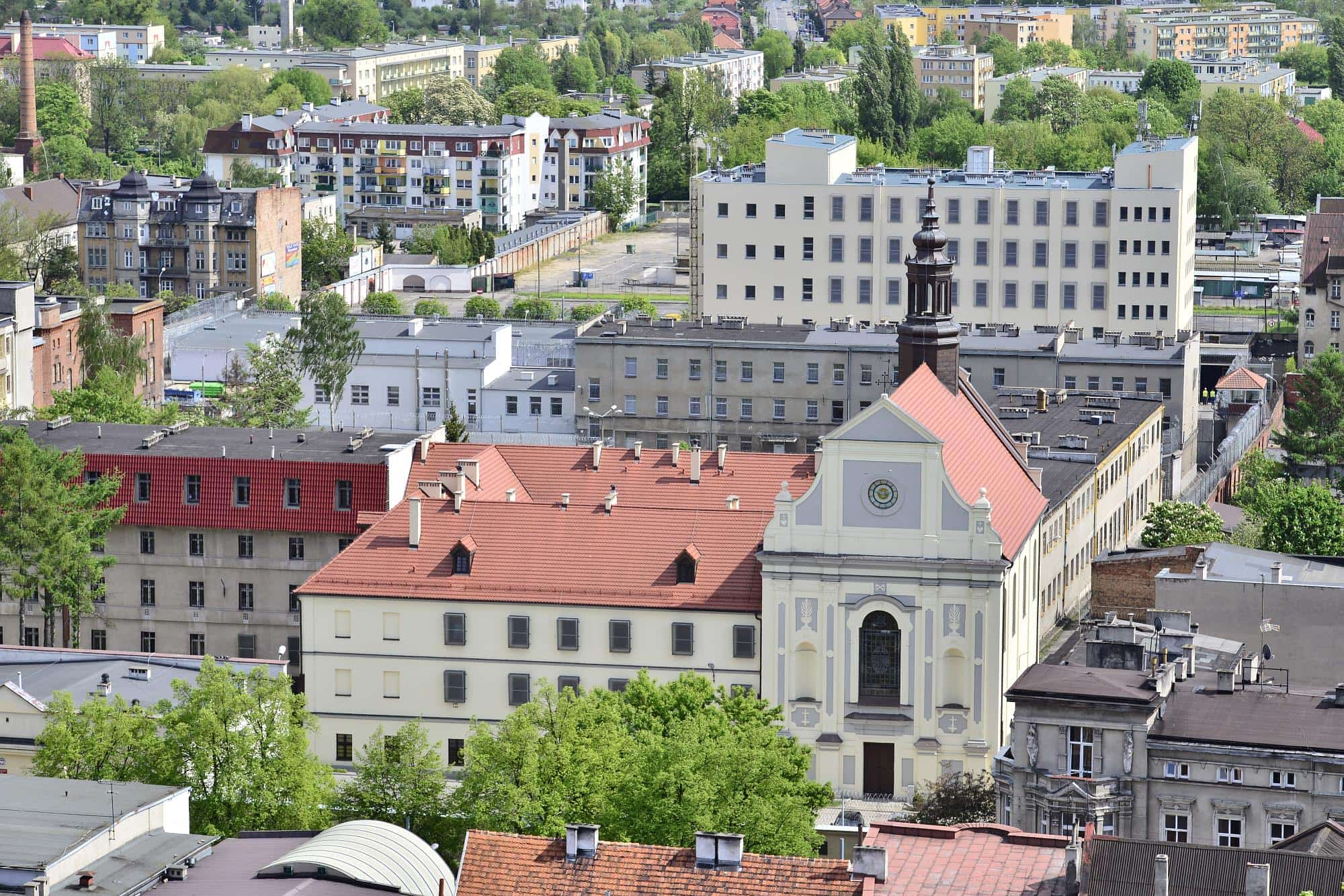 Widok Zakładu Karnego nr 1 w Grudziądzu z lotu ptaka.