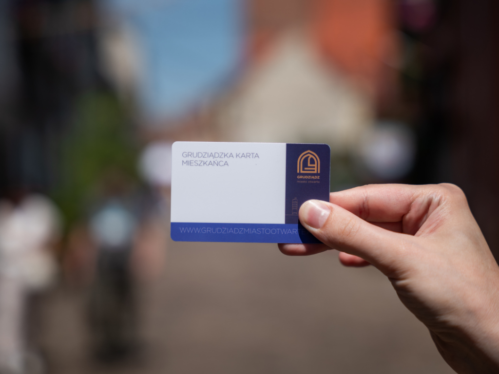 Fotografia przedstawia Grudziądzką Kartę Mieszkańca.