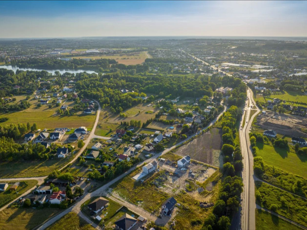 Fotografia przedstawia widok na ul. Bluszczową.