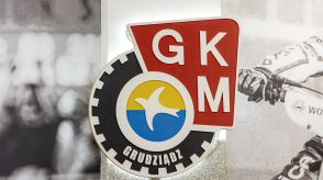 Podpisanie umowy na budowę oświetlenia na stadionie GKM
